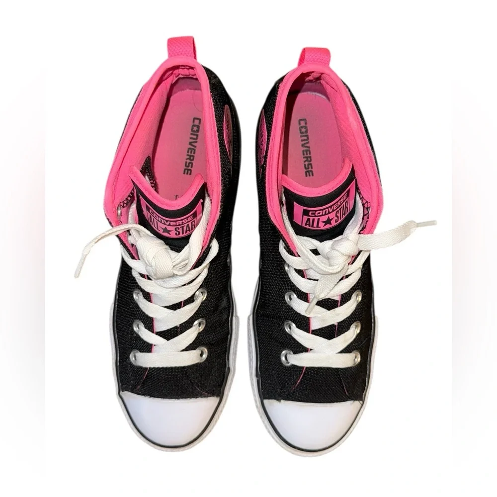 Converse Chuck Taylor All Star mid-top sneakers Junior’s Size 6 Women’s Size 8